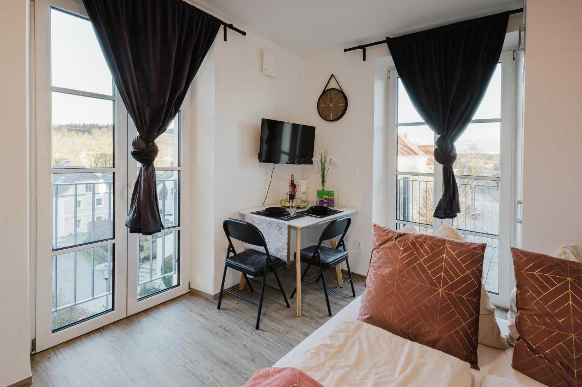 24-7 Living Room Passau - Cozy - Balcony - Kitchen Tiefenbach  Esterno foto